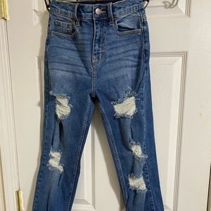 Fashion Nova Distressed Boyfriend Jeans 0-1